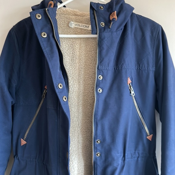 Volcom coat, size small - Picture 4 of 4